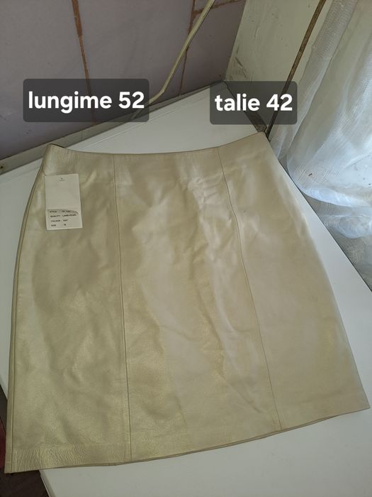 Vând fuste din piele naturală