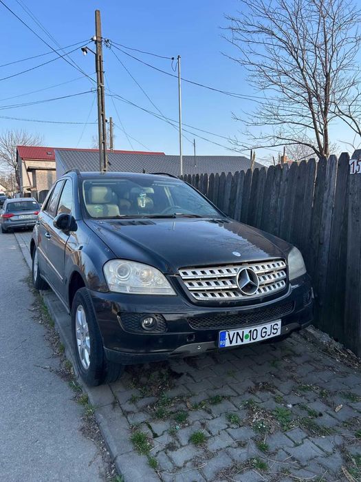 MERCEDES-BENZ 300 2008