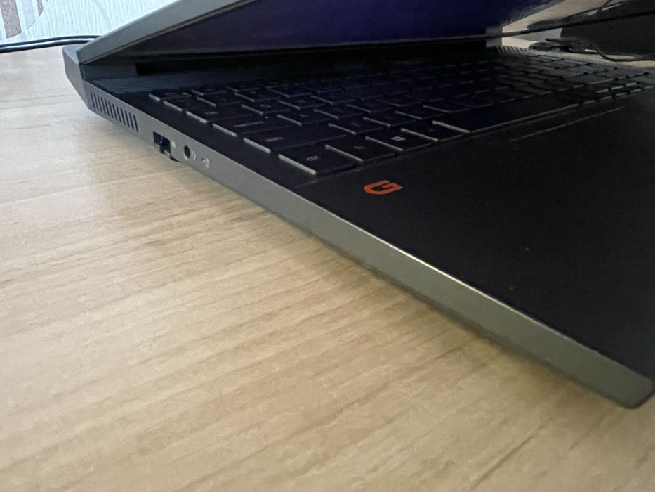 Dell G15 5511 rtx3050 i5-11400H 2.70GHz