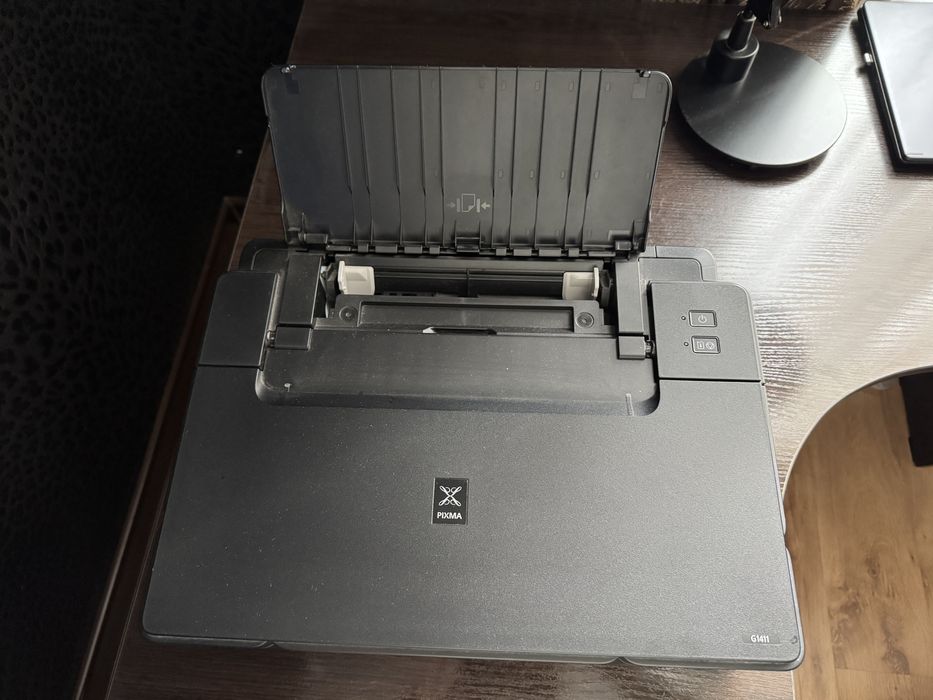 Принтер canon черного цвета