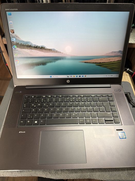 Laptop HP ZBook Studio G3 i7 16g 512g ssd nVidia 4g 15.6 4k