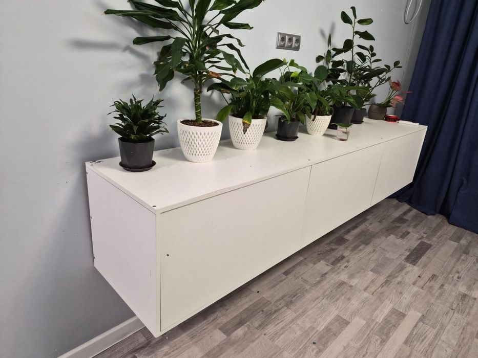 Навестные тумбы продаем