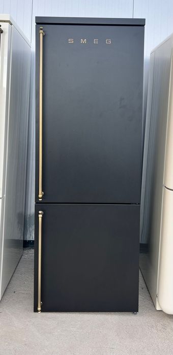 Хладилници SMEG .