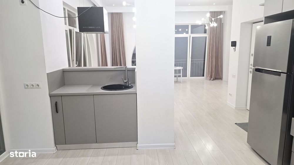 Inchiriez apartament 2 camere in Deva, zona ultracentrala, etaj 1,