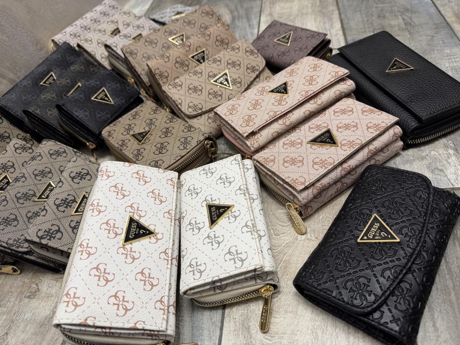 Guess портмонета