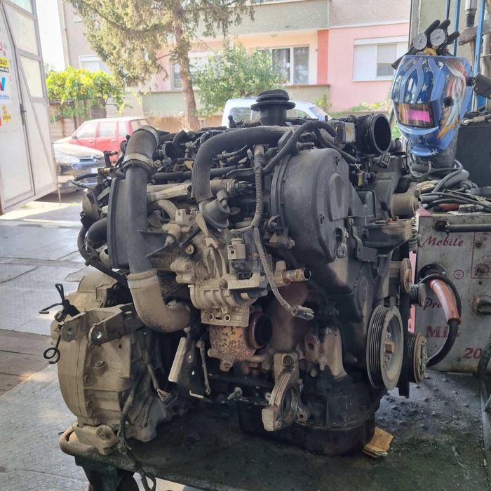 двигател за ц5 х7 3.0D 2011