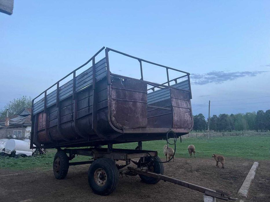 Продам две тележки, косилка, грабли,