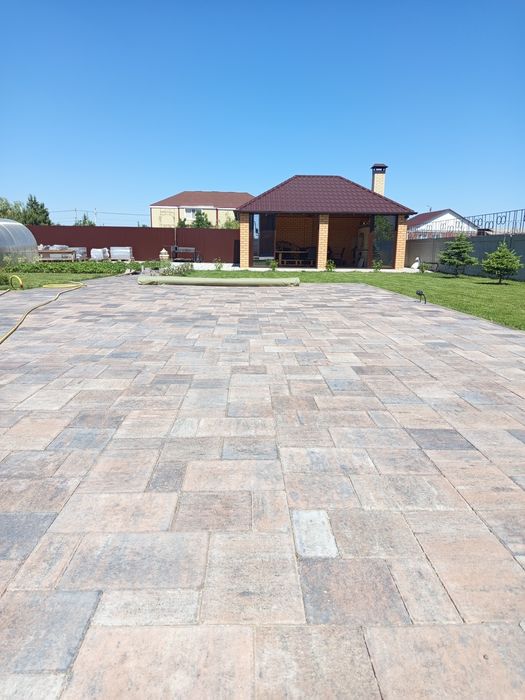 Укладка брусчатки и асфальт