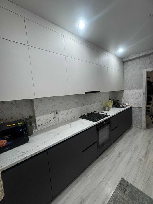 Продам шикарную 3х комн. кв. по Жамбыла с капитальным ремонтом