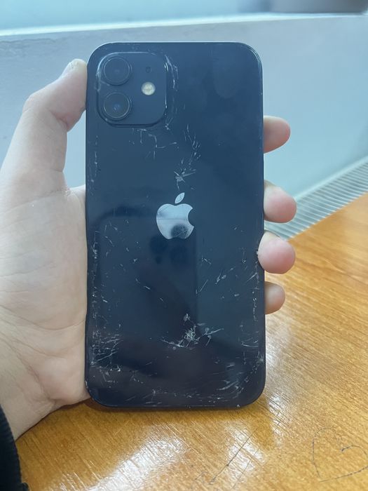 Iphone 12 utilizat