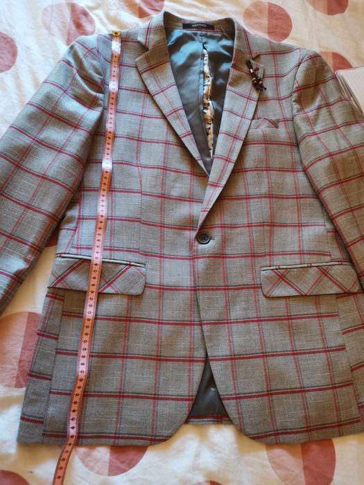Costum de ocazie