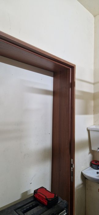 Интериорни врати