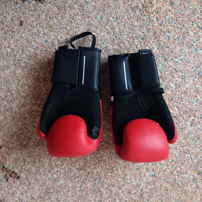 Sac de box folosit 1 data