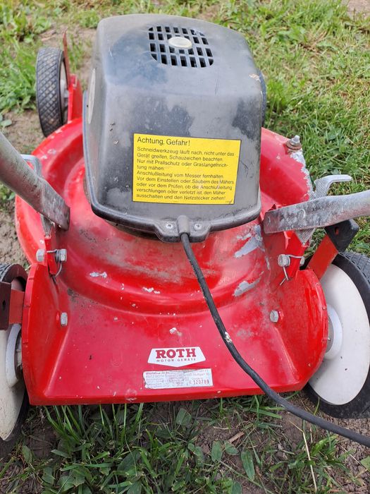 Mașina tuns iarba electrica TORO