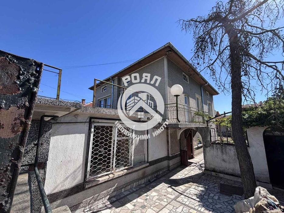 Продава се Къща в Първомай - 172 кв.м за 521 €/кв.м - Снимка #1