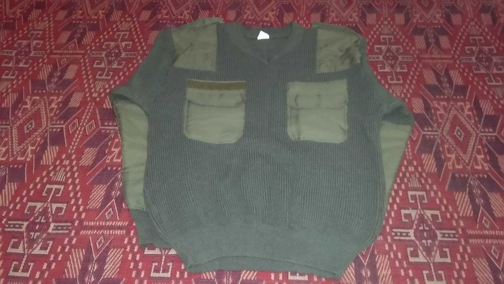 Камуфлажни дрехи комплект