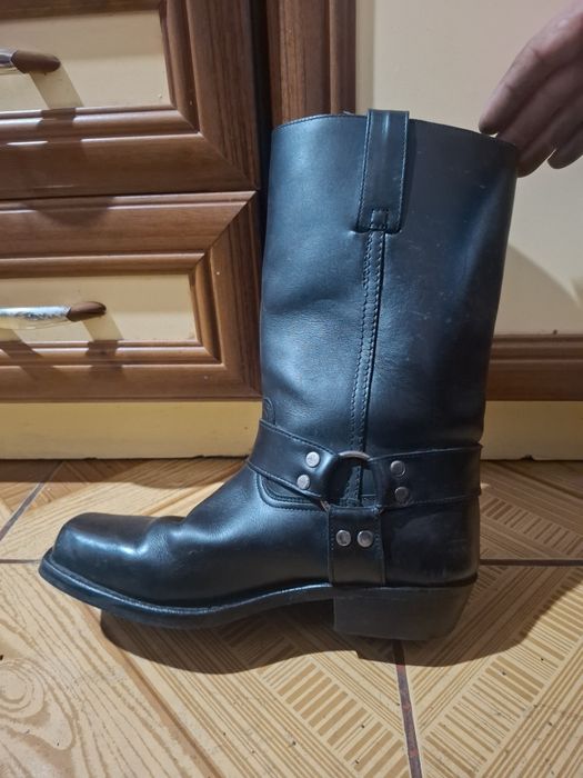 Vând cizme Western!