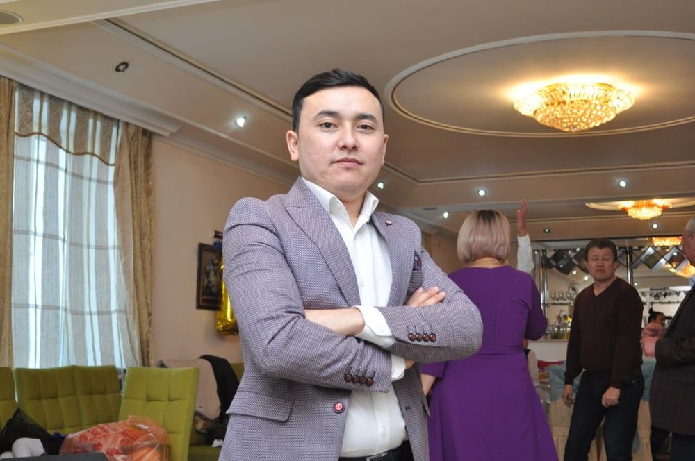 Тамада музыкант кез келген мерекелік кештерге