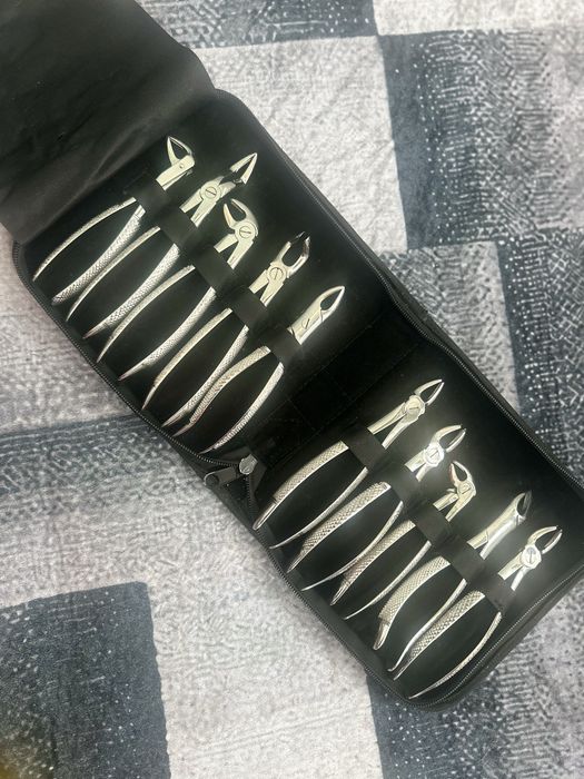 Clești de Estractie Dentara  din otel insosidabil