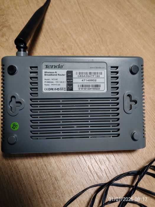 Router Tenda model W316R