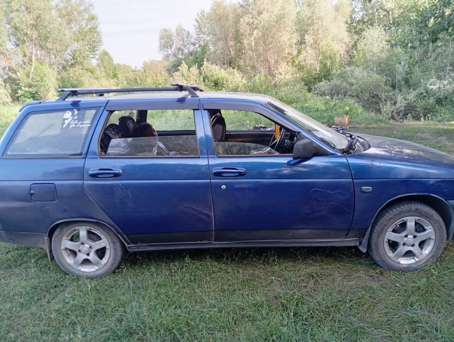 Продам машину Ваз 2111