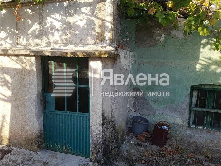 Продава се Къща в с. Саранско, Област Ямбол - 49 кв.м за 335 €/кв.м - Снимка #3