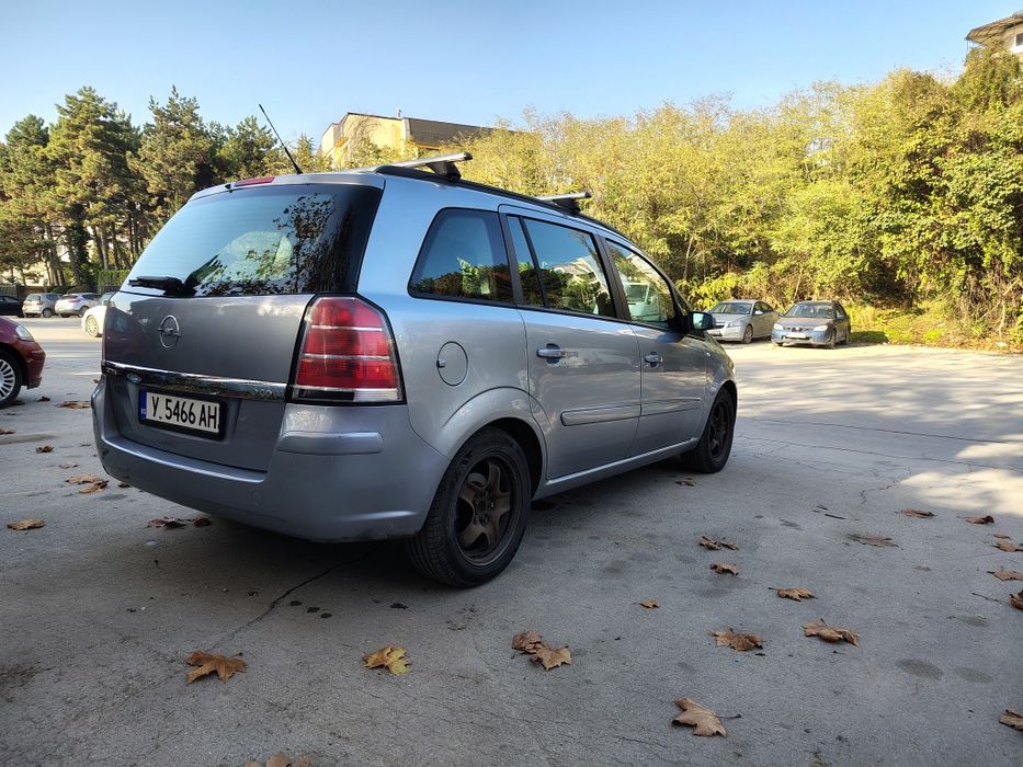 Opel Zafira 1.9 120 к.с. 7 места