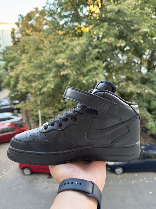 Nike Air Force 1 Mid ‘07 Triple Black