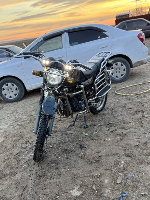 Мотоцикл сак200куб