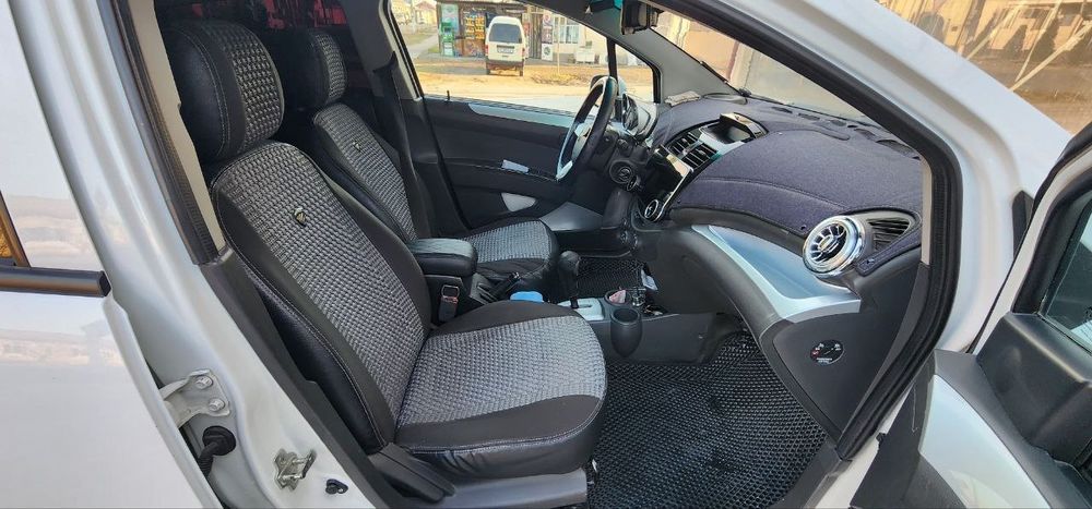 Spark 2017 (avtomat) sotiladi.