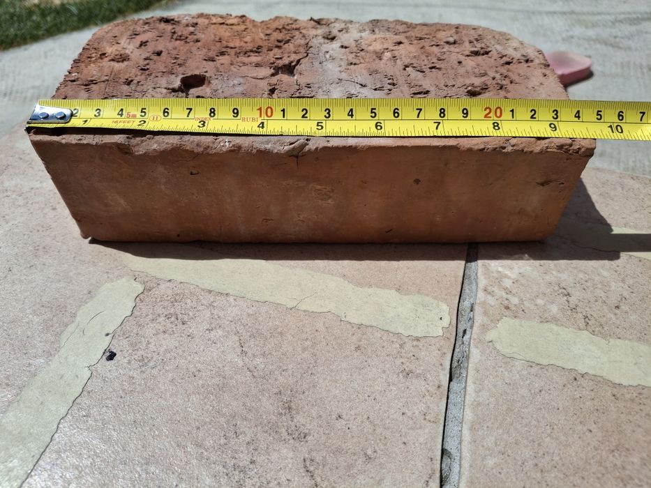 Caramida plina veche