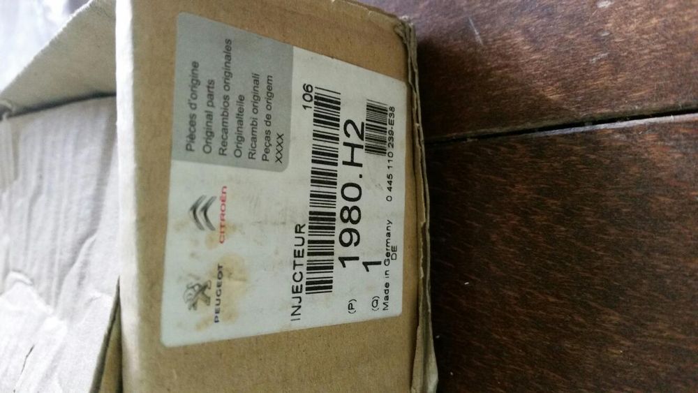 Дюза Чисто нова Бош bosch Пежо Ситроен инжектор