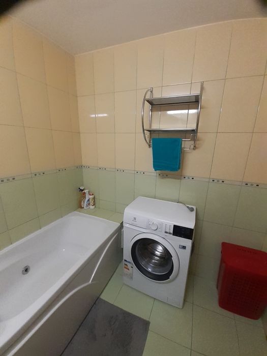 Proprietar - Inchiriez aprtament 2 camere decomandat