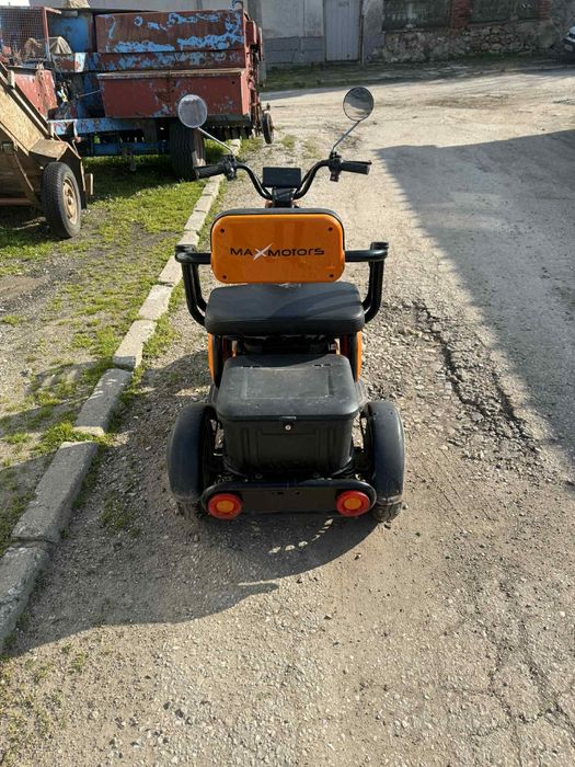 MaxMotors Триместна триколка като нова. Нова батерия.