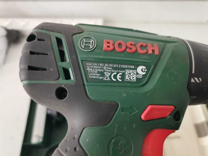 Винтоверт - Bosch 14.4 V Li ion