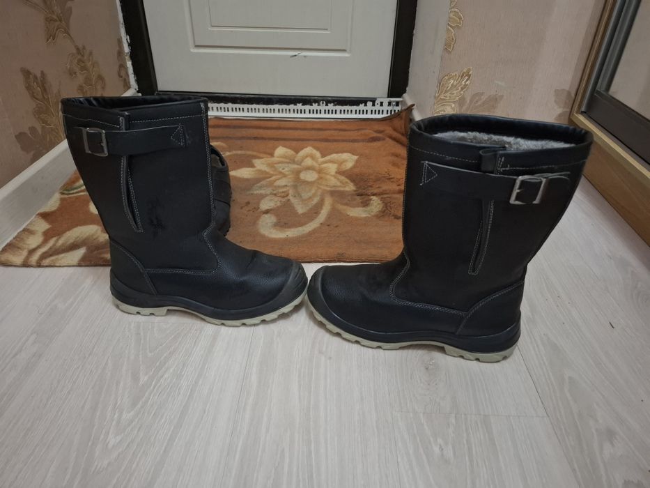 Продам сопоги на работу теплые