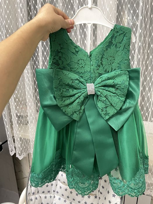 Продам новое платье елочки