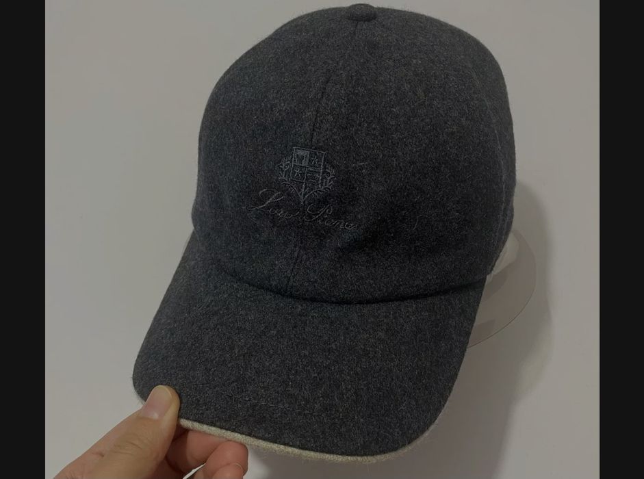 Sapca Loro Piana material lana moale premium