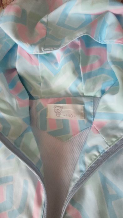 Ветровка девочка 100