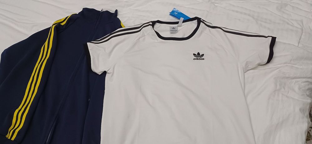 Белая футболка Adidas