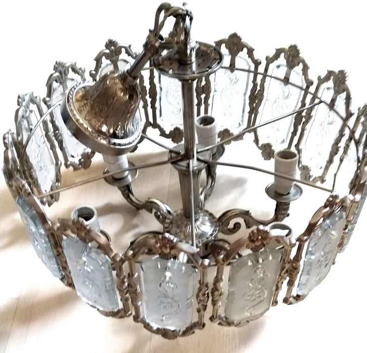 Люстры карусель, китайские