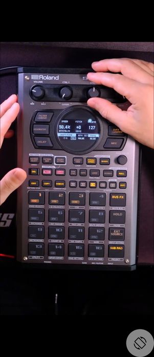 Roland Sp 404 mk2