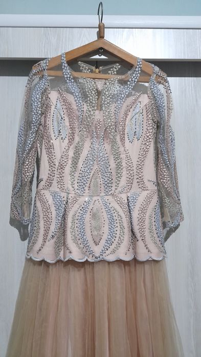 Вечерний платье  нарядные.