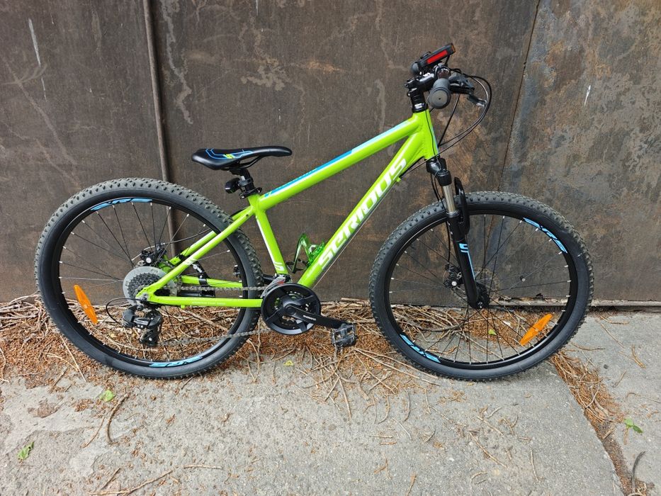 Bicicleta Serious Rockville aluminiu,27,5inch,Shimano,24 viteze,lumini