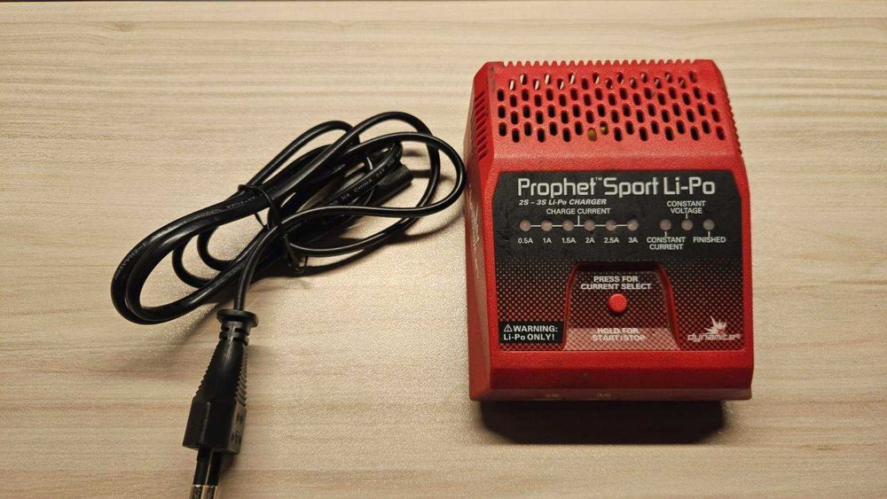 Зарядно за Li-Po батерии - 2 и 3 клекти за радиоуправляеми модели / Li-Po charger 2S 3S  35W