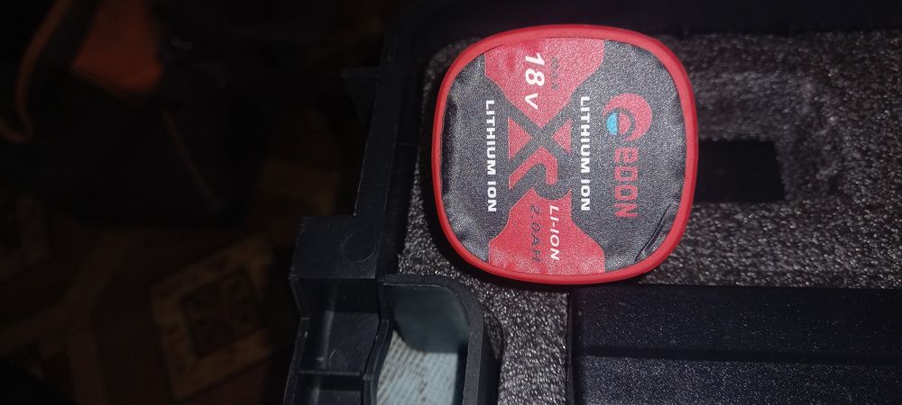 Продаётся шуруповёрт.