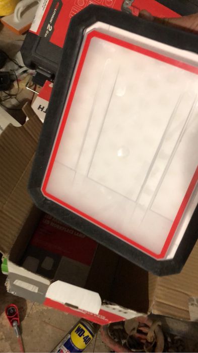 Vând proiector , lampa de Santier