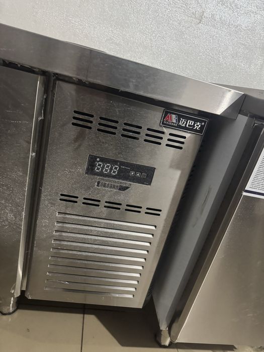 Стольный холодильник от брэнда maibake