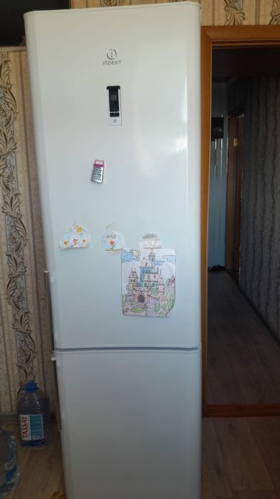 Холодильник сатылады