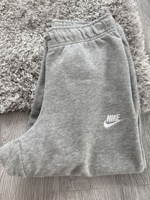 Оригинално долнище Nike
